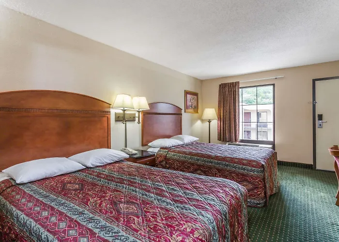 Days Inn By Wyndham Camp Springs Andrews Afb