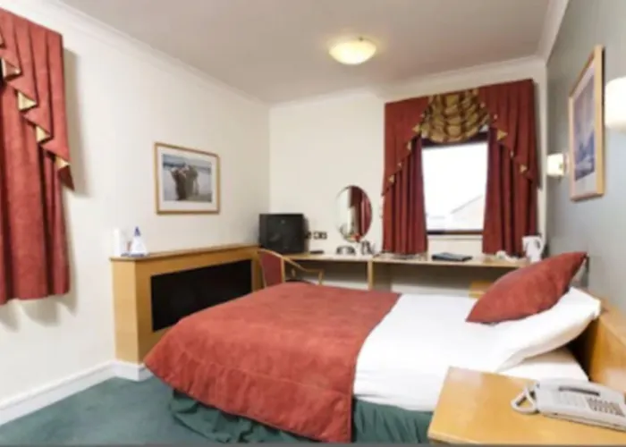 Pery'S Hotel