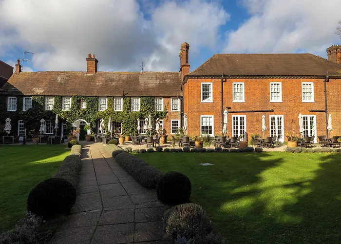 Bush Hotel Farnham