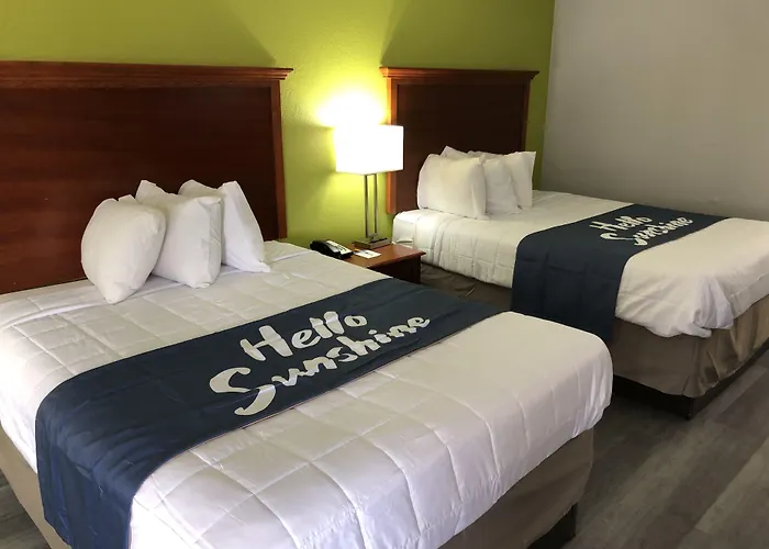 Days Inn By Wyndham Shorter