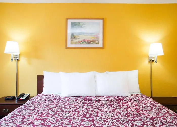 Days Inn By Wyndham Camilla