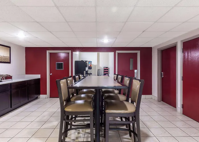 Red Lion Inn & Suites Saint Louis