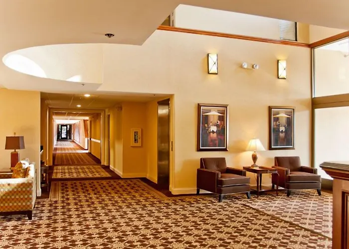 Ann Arbor Regent Hotel And Suites
