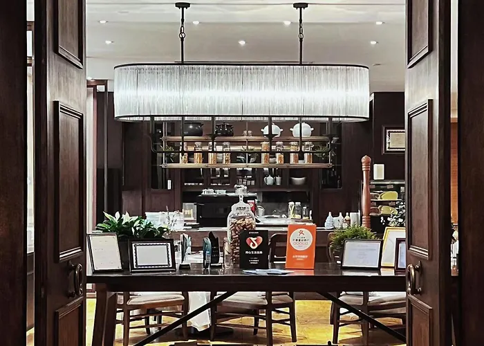 Jinling Hotel