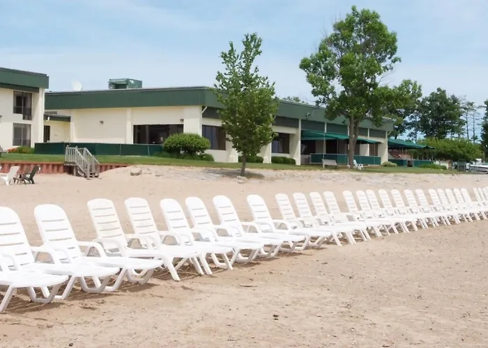 Tawas Bay Beach Resort & Conference Center