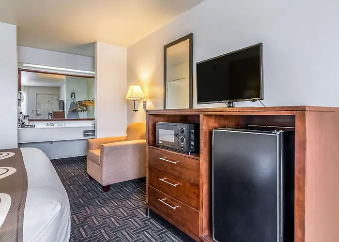 Quality Inn Fresno Near University