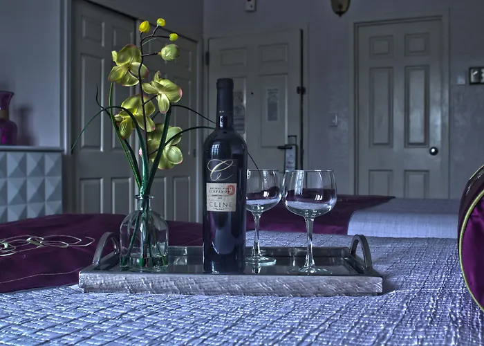 The Roslyn, Tapestry Collection By Hilton