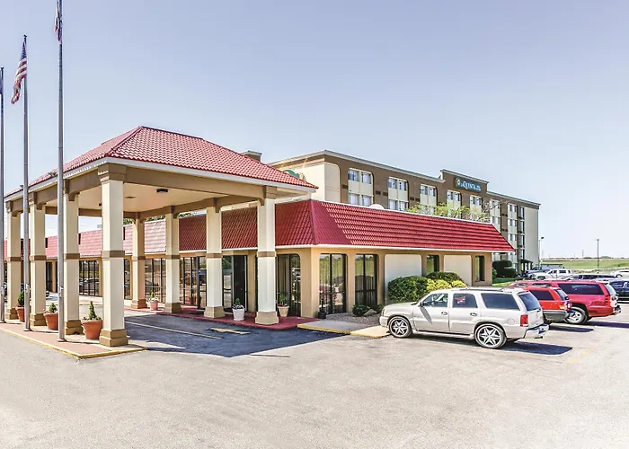 Wingate By Wyndham Wichita Airport