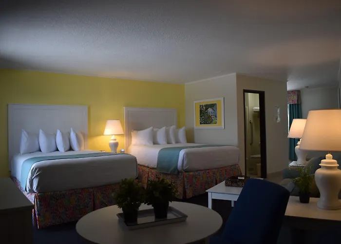 Breakers Resort - Lakeside