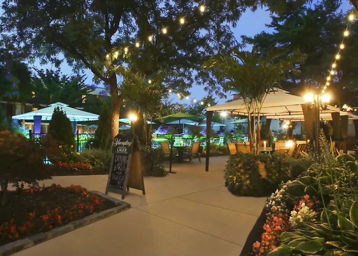 Holiday Inn Westbury-Long Island By Ihg