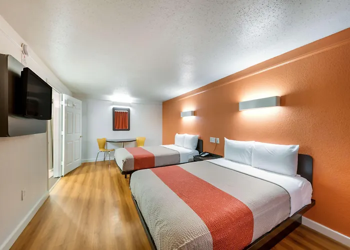 Motel 6-Dallas, Tx - Farmers Branch