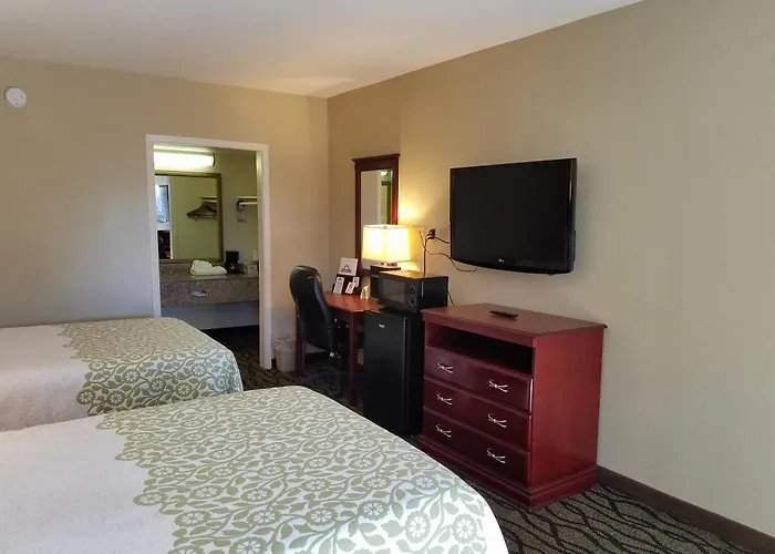 Days Inn By Wyndham Leesville