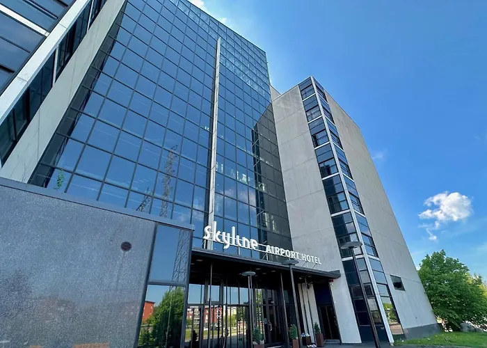 Skyline Airport Hotel