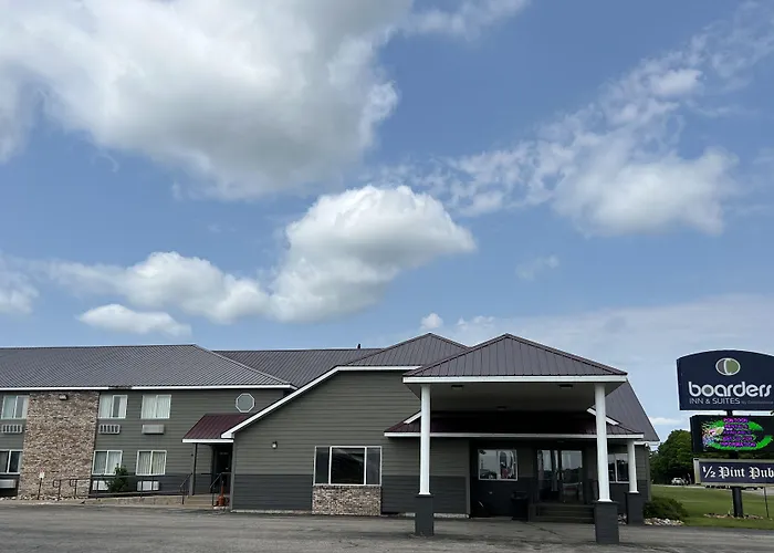 Boarders Inn & Suites By Cobblestone Hotels - Munising