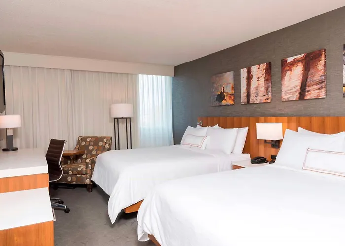 Sonesta Hotel Grand Rapids Airport