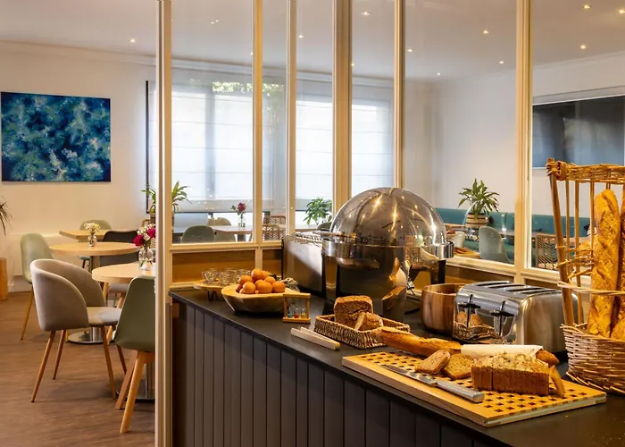 Hotel Paris Louis Blanc