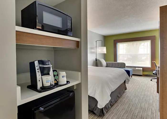 Holiday Inn Express & Suites Bad Axe By Ihg