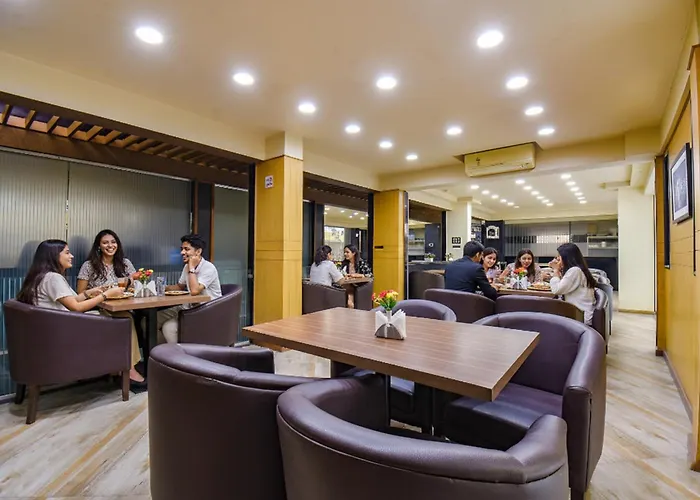 Fabhotel Sr Wakad - Nr Mall Of Millenium Pimpri-Chinchwad