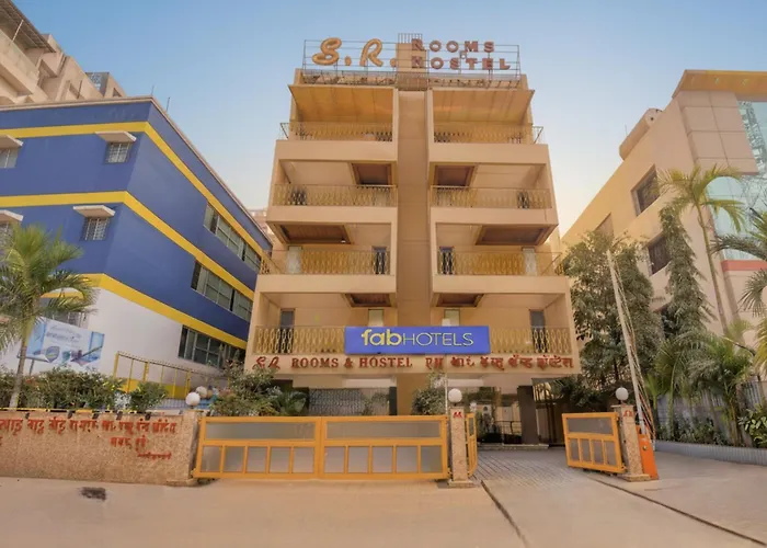 Fabhotel Sr Wakad - Nr Mall Of Millenium Pimpri-Chinchwad