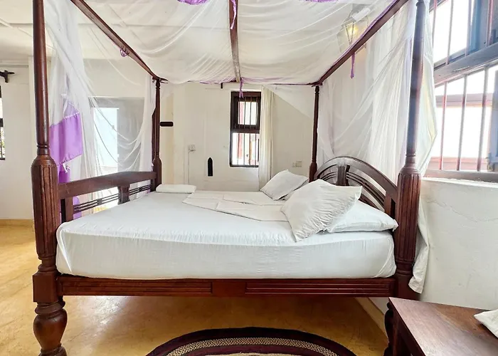 Royal House Shela