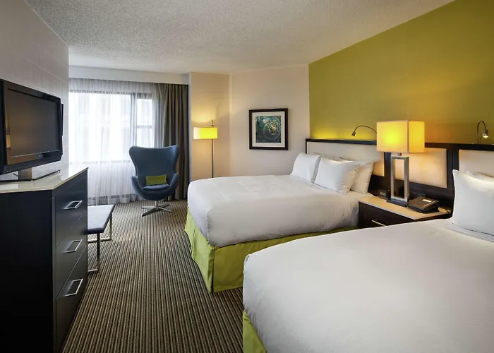The Hollis Halifax - A Doubletree Suites By Hilton