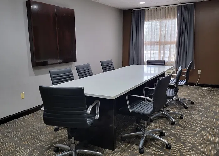 Wingate By Wyndham Greenville Airport