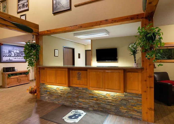 Super 8 By Wyndham Bemidji Mn