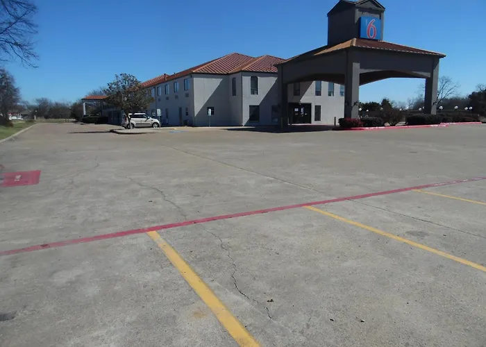 Motel 6-Ennis, Tx