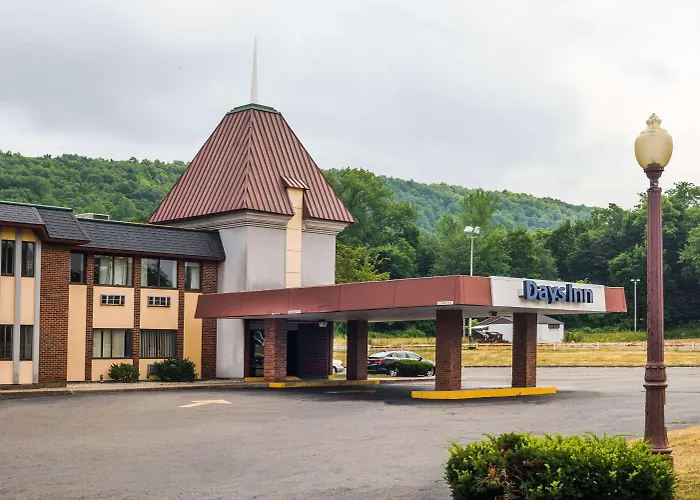 Days Inn By Wyndham Berlin Meriden
