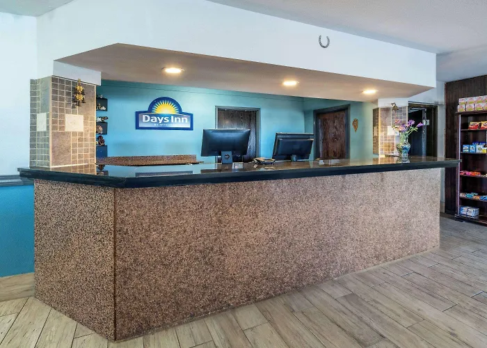 Days Inn By Wyndham Lamar