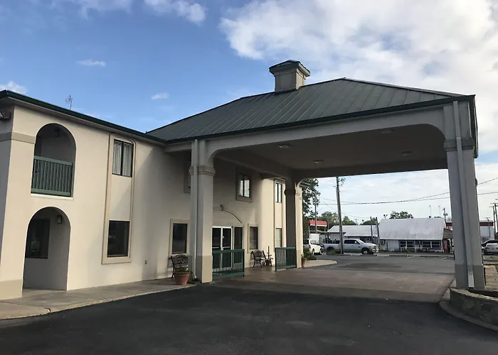 Quality Inn Three Rivers