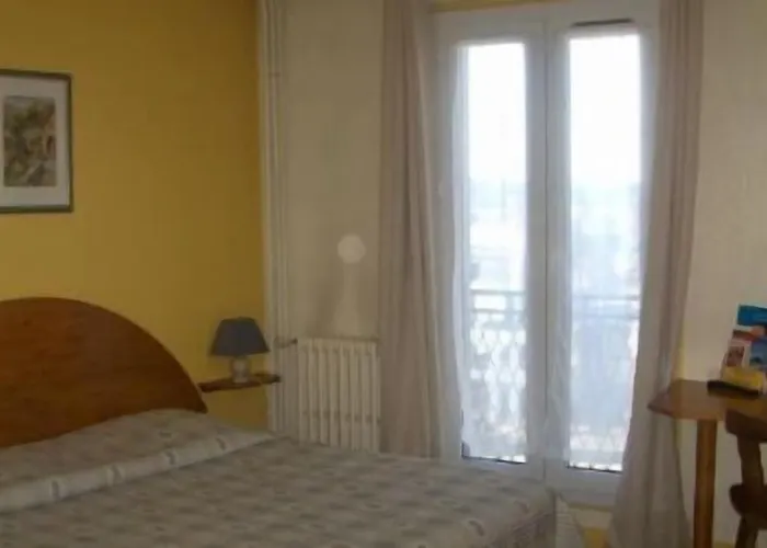 Hotel De Paris Et Des Voyageurs