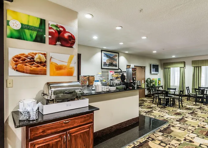 Quality Suites Burleson - Ft Worth