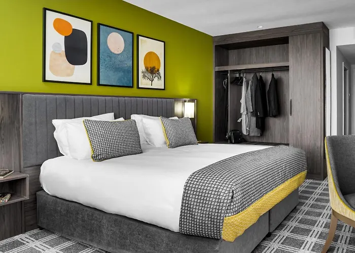 Plaza Hotel Tallaght