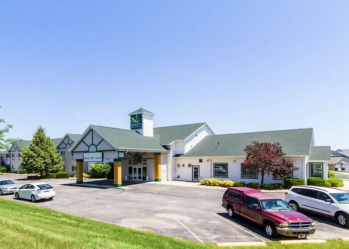 Quality Inn & Suites Stoughton - Madison South