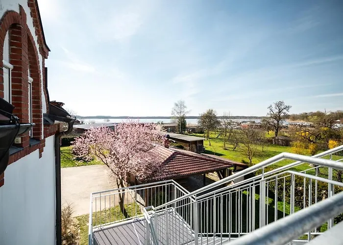 Hotel Villa am Stadthafen