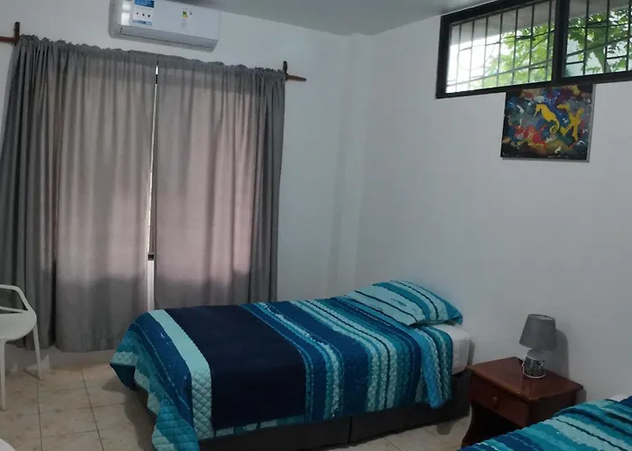 Hostal Neptuno - Poseidon