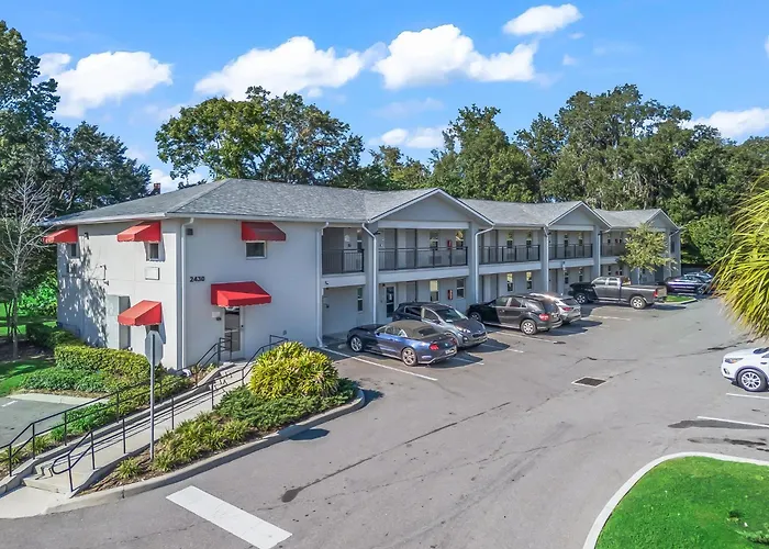 Baymont By Wyndham Ocala Suites