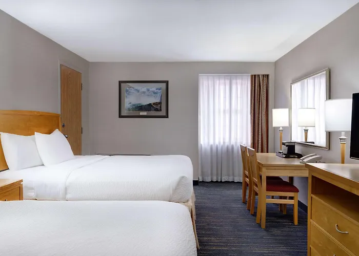 Days Inn By Wyndham Niagara Falls Near The Falls
