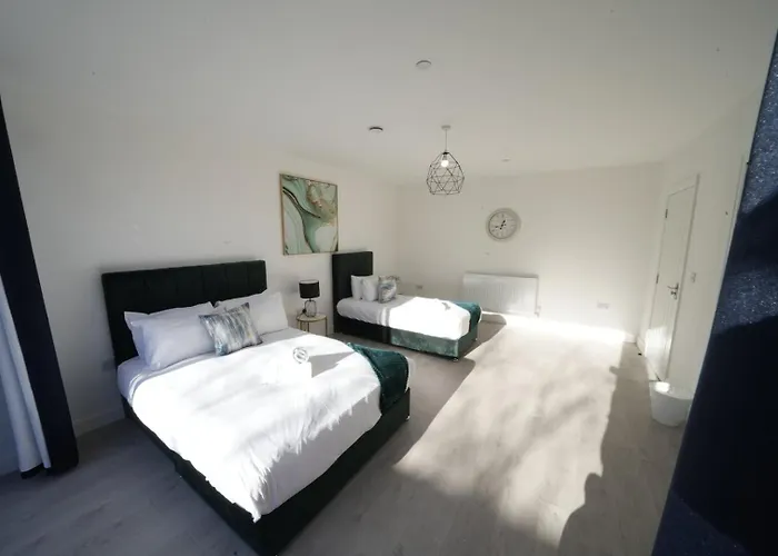 Ealing Broadway Great Stay 7-Minute Walk From The Underground