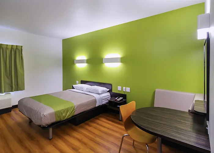 Days Inn By Wyndham South Bend/Notre Dame