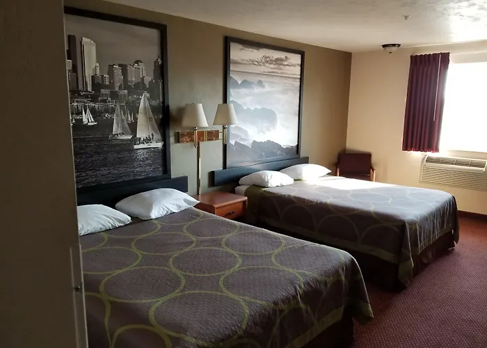 Super 8 By Wyndham Bellingham Airport/Ferndale