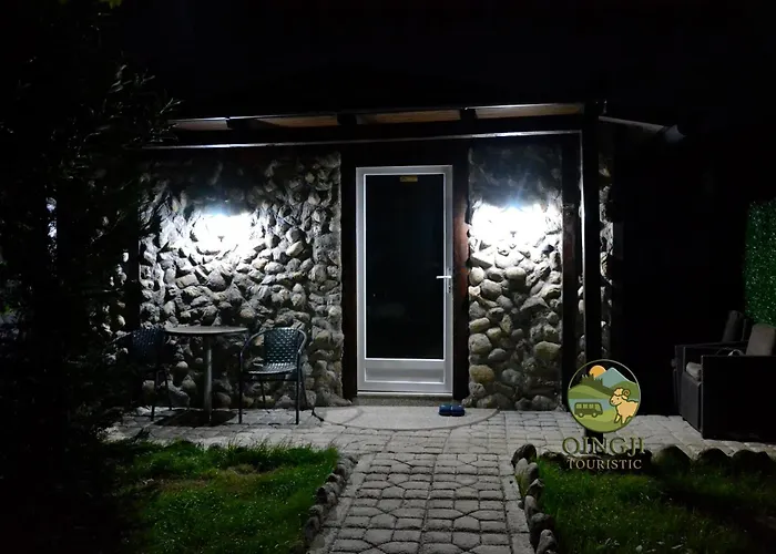 Family Tiny Houses & Cozy Rooms