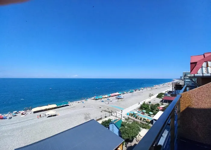 Hotel Lazuri