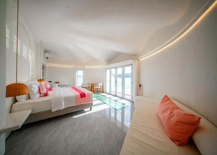69 Resort & Beach Club By Loccal Collection, Labuan Bajo