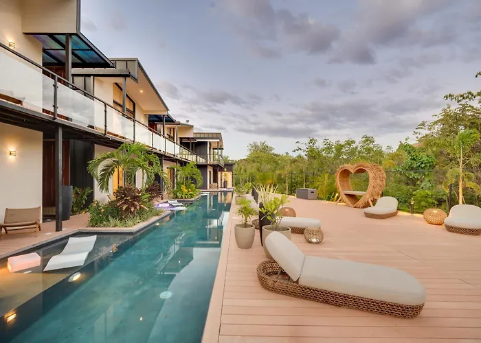 The Bungalows Flamingo - 10 Unit Boutique Hotel