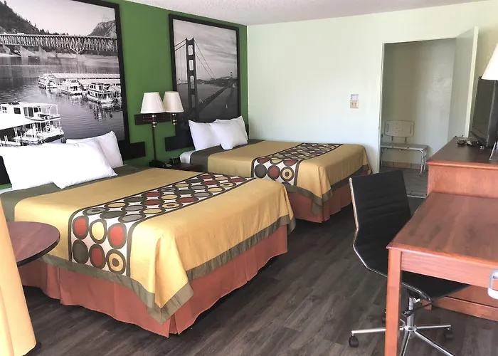 Super 8 By Wyndham Yreka