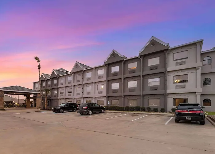 Comfort Suites Shenandoah-The Woodlands