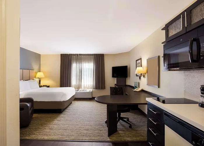 Sonesta Simply Suites St Louis Earth City