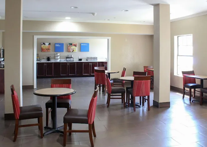 Comfort Inn & Suites Fultondale Gardendale I-65